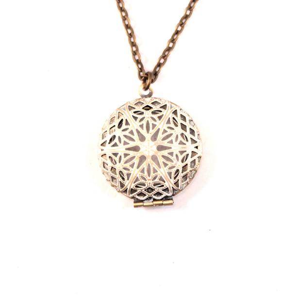 Oil Diffuser Locket Necklace-vanilla